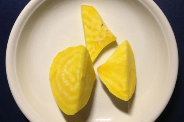 Sliced golden beetroot; illustrative colour form, cultivar not identified